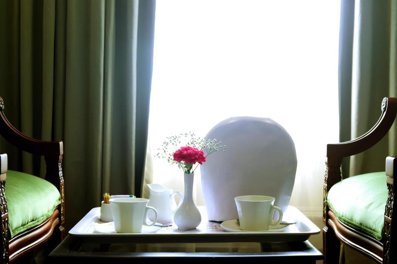 The Ambassador, Marine Drive, Mumbai Otel Dış mekan fotoğraf