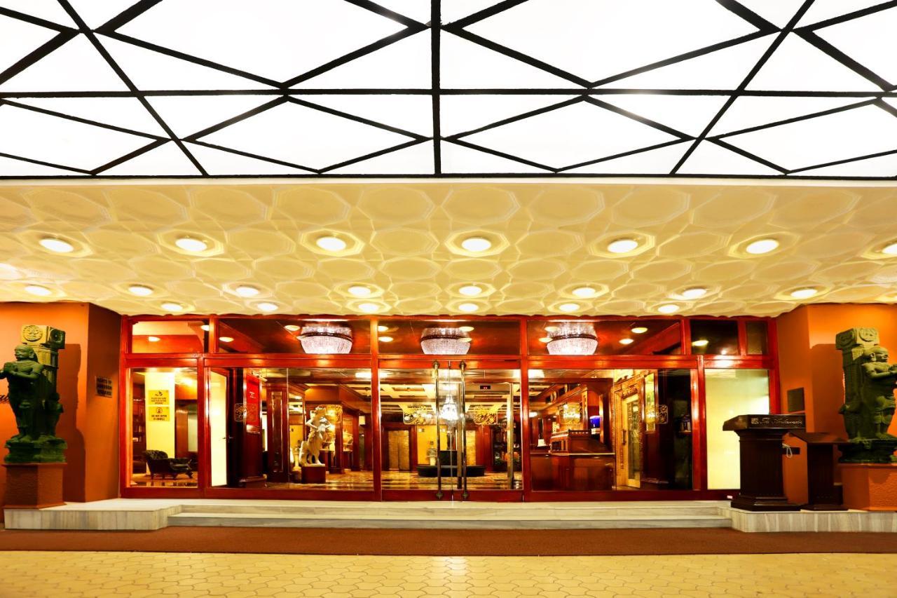 The Ambassador, Marine Drive, Mumbai Otel Dış mekan fotoğraf