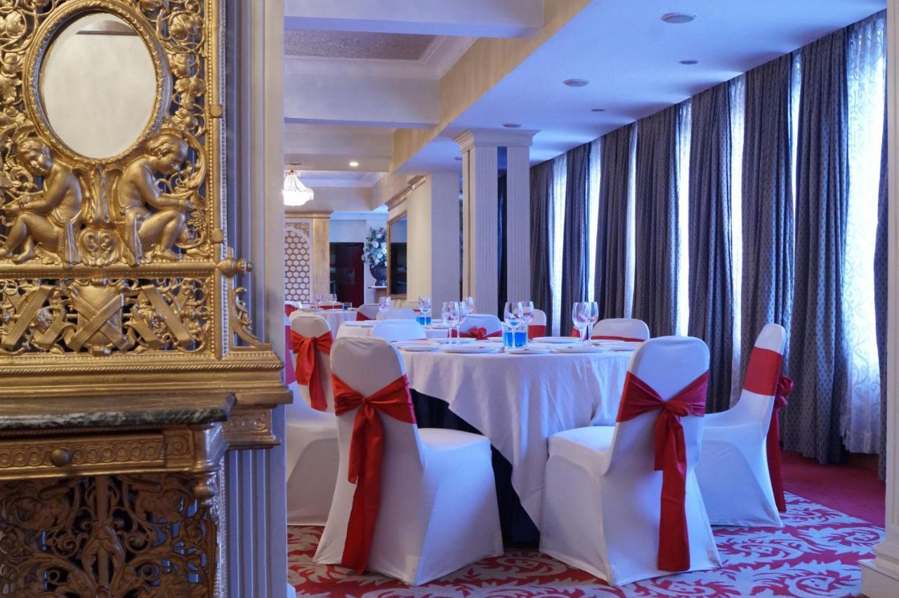 The Ambassador, Marine Drive, Mumbai Otel Dış mekan fotoğraf